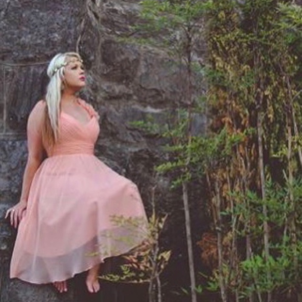 Orange creamsicle flowy dress 👗 💕